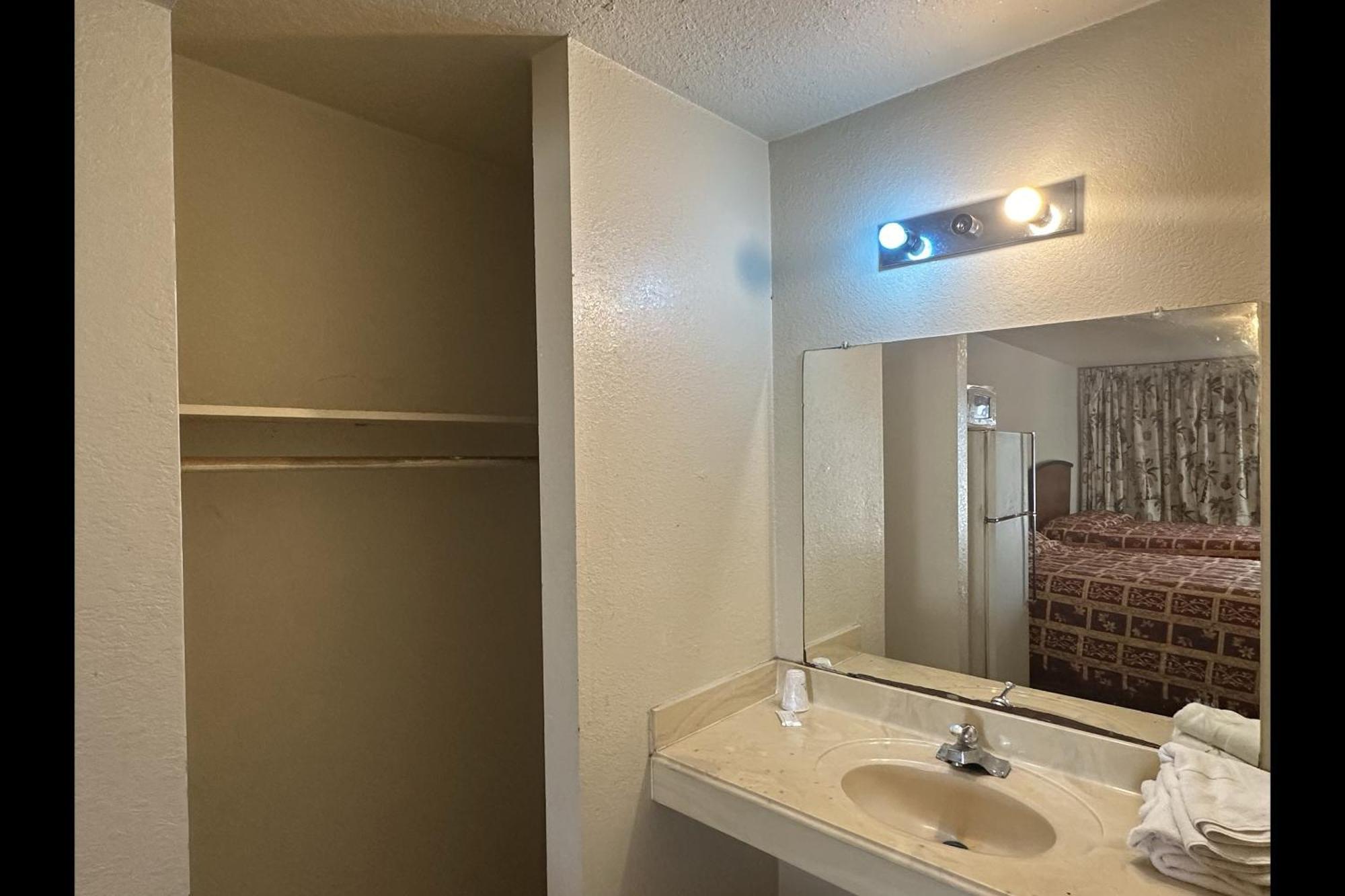 Travel Inn By Oyo La Marque Texas City I-45 Екстериор снимка